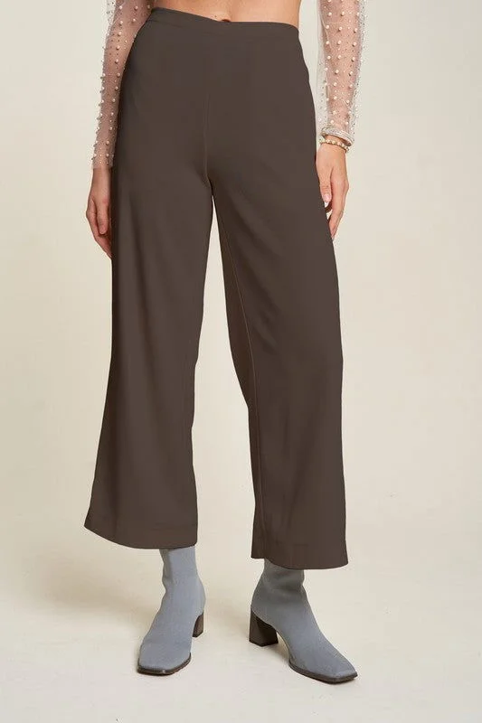Davi & Dani Wide Leg Mid-Rise Pants In Chocolate Soft Stretch Pants