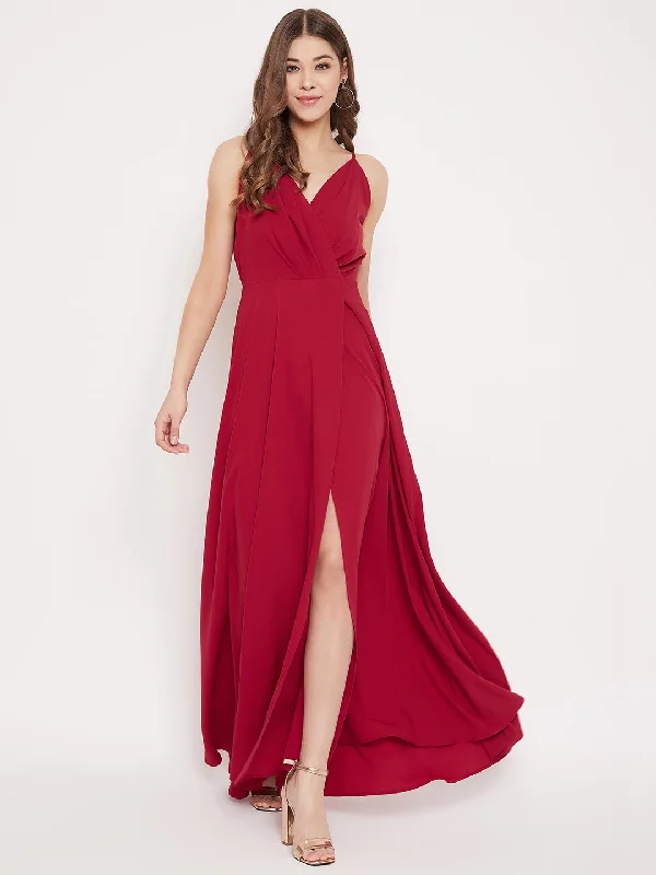 Berrylush Women Solid Red V-Neck Flared Maxi Dress Casual Maxi Dress with Pockets