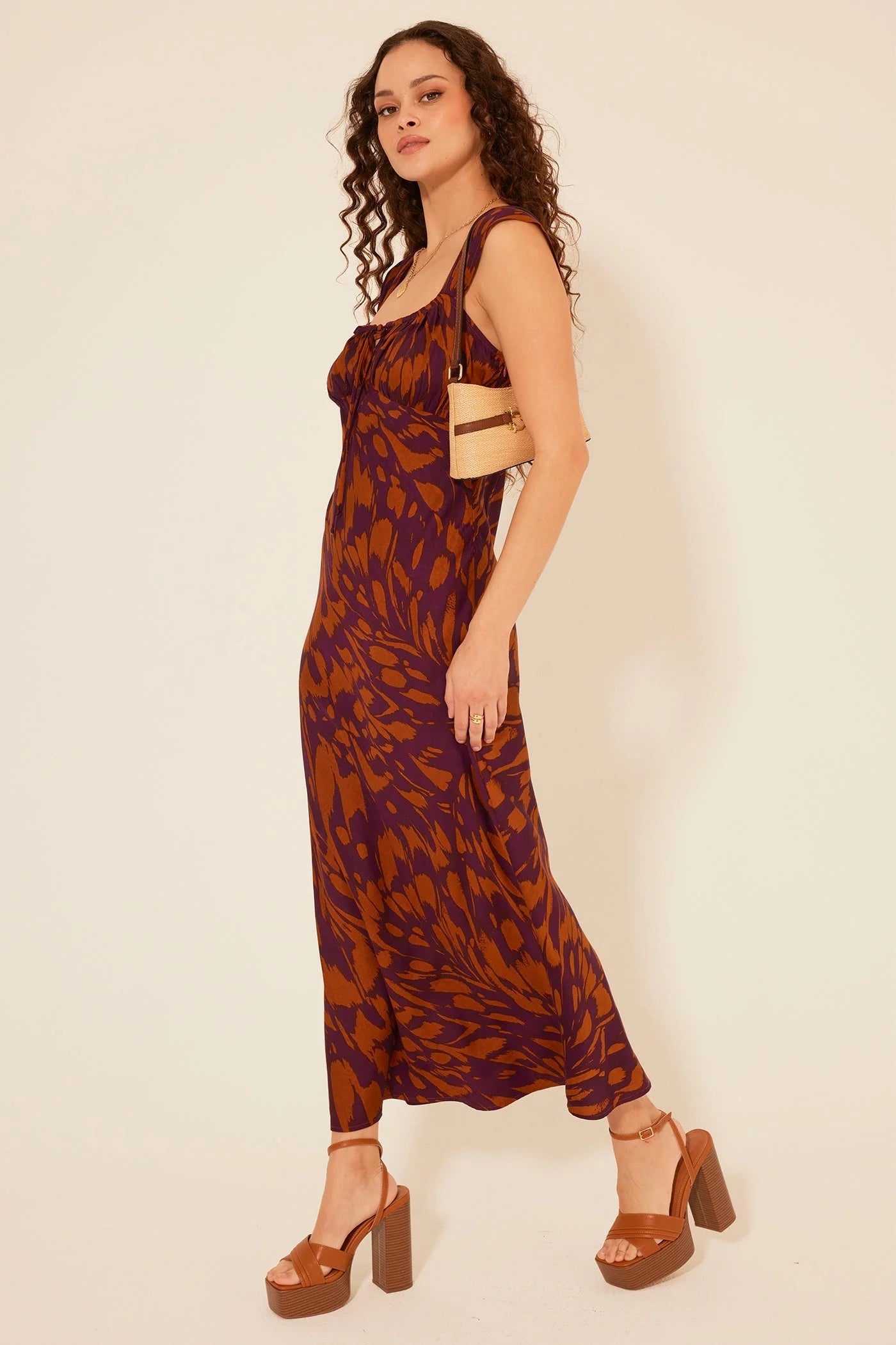 LUCILE MAXI DRESS Fashionable Off-Shoulder Maxi Dress
