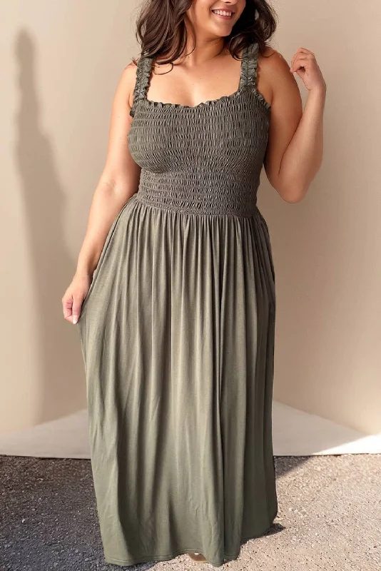 Plus Size Green Shirred Bust Sleeveless Maxi Dress Stylish A-Line Maxi Dress