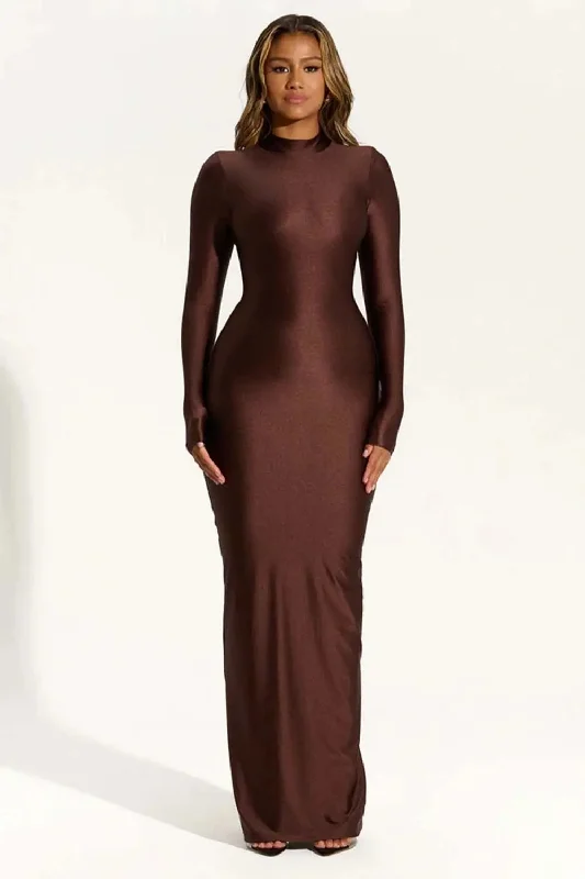 Sleek Fix Maxi Dress Fashionable High-Low Maxi Dress