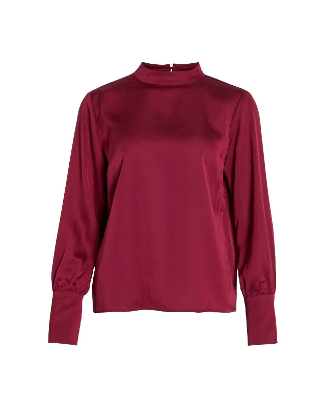 Plain Turtleneck T-shirt Front Pockets Side Pockets Patch Pockets
