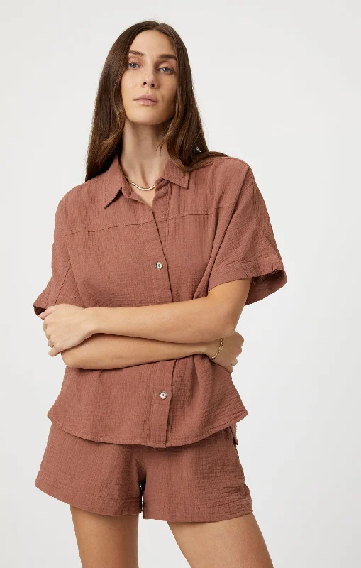 GAUZE SHORT SLEEVE SHIRT IN BROWNIE Layered Multi-layer Single Layer