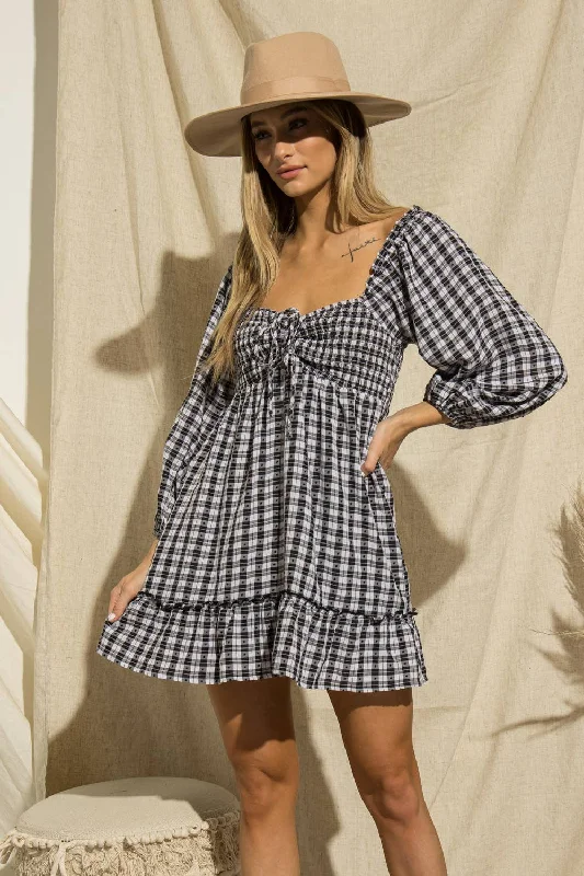 Emma Plaid Mini Dress Stylish Short-Sleeve Mini Dress