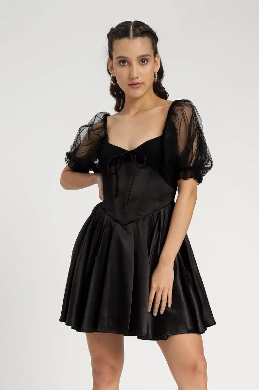 Keila Mini Dress in Black Fashionable Boho-Chic Mini Dress