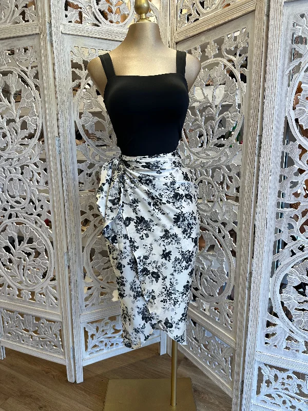 Black Floral Draped Skirt spandex blend skirt