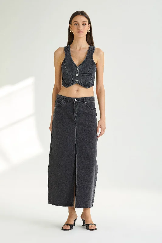 Abrand Low Maxi Skirt in Chloe Washed Black tulle skirt dreamy