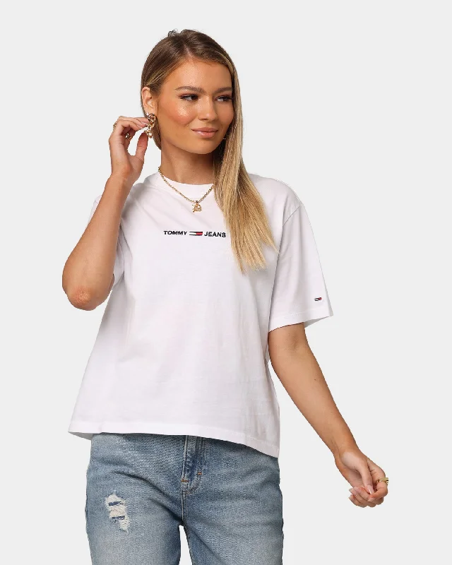 Tommy Jeans Women's Boxy Crop Linear Logo T-Shirt White Elegant Dark-Wash Bootcut Jeans